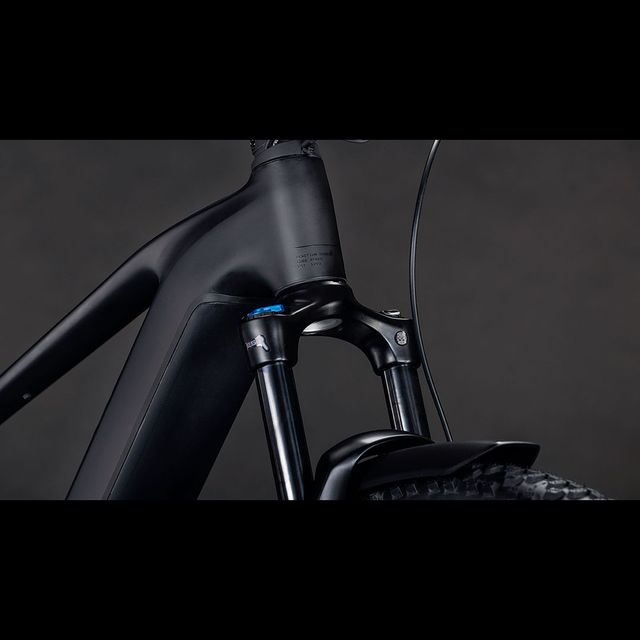 CUBE Reaction Hybrid Pro 800 FE sähköpyörä